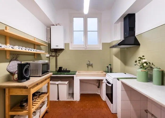 B42 - Modernist For Large Groups In Eixample 아파트 바르셀로나
