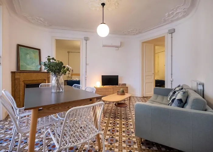 B42 - Modernist For Large Groups In Eixample 아파트 *