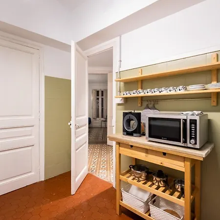 B42 Modernist For Large Groups In Eixample Apartment Barcelona