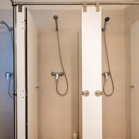Apartamento B42 Modernist For Large Groups In Eixample Barcelona