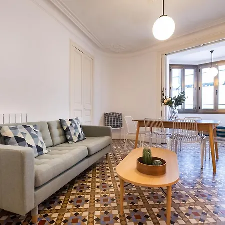 B42 - Modernist For Large Groups In Eixample * Barcelona