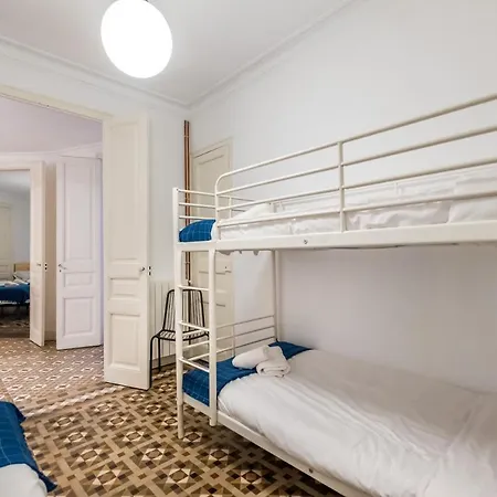 B42 - Modernist For Large Groups In Eixample Apartment *