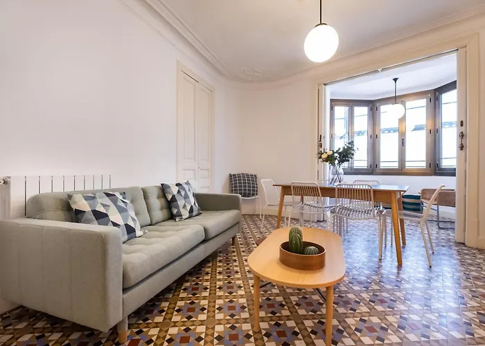 B42 - Modernist For Large Groups In Eixample * برشلونة