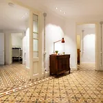 Appartement B42 Modernist For Large Groups In Eixample
