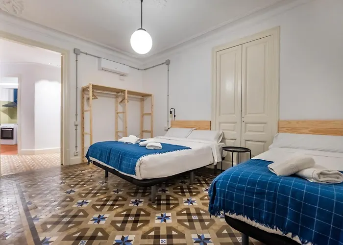 B42 - Modernist For Large Groups In Eixample *
