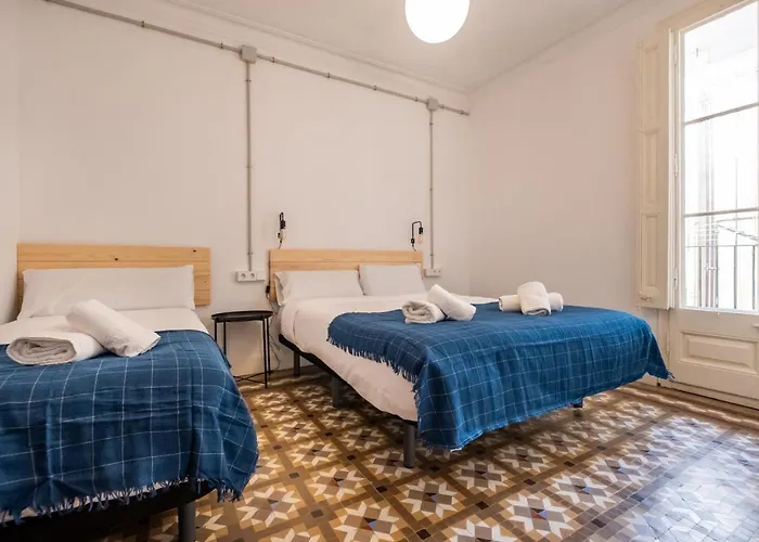 B42 - Modernist For Large Groups In Eixample *